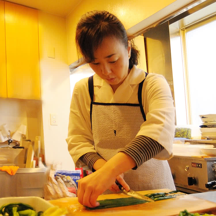 山崎 美香 氏
