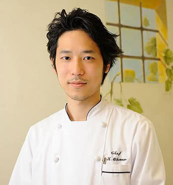 岡野健介氏